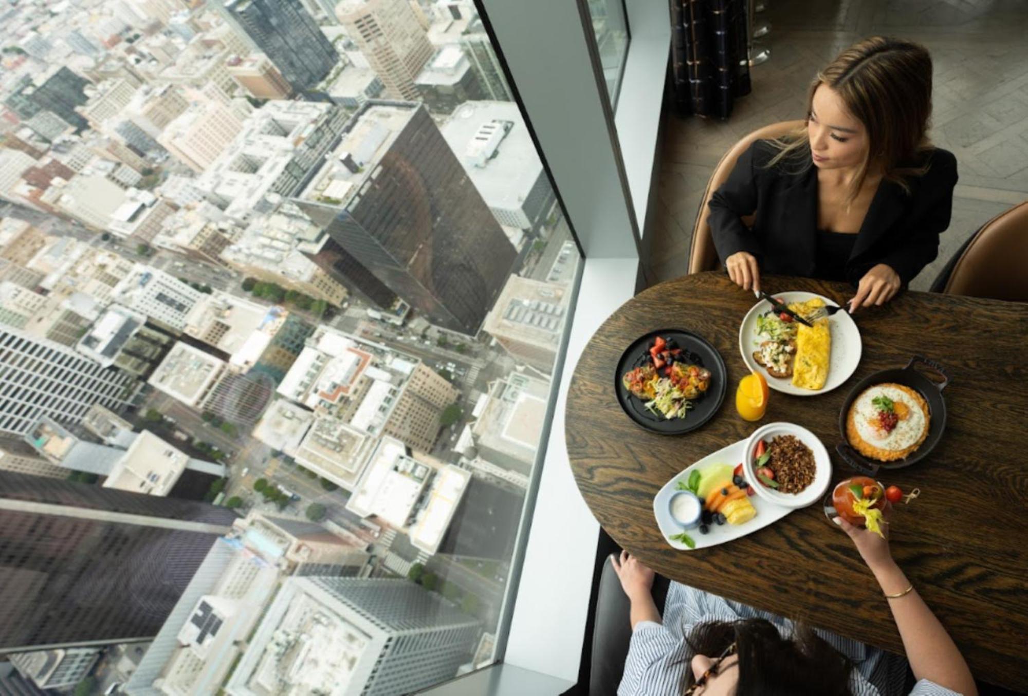 Intercontinental - Los Angeles Downtown By Ihg — Photos 3
